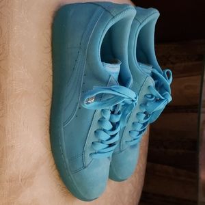 Puma Suede Sneakers